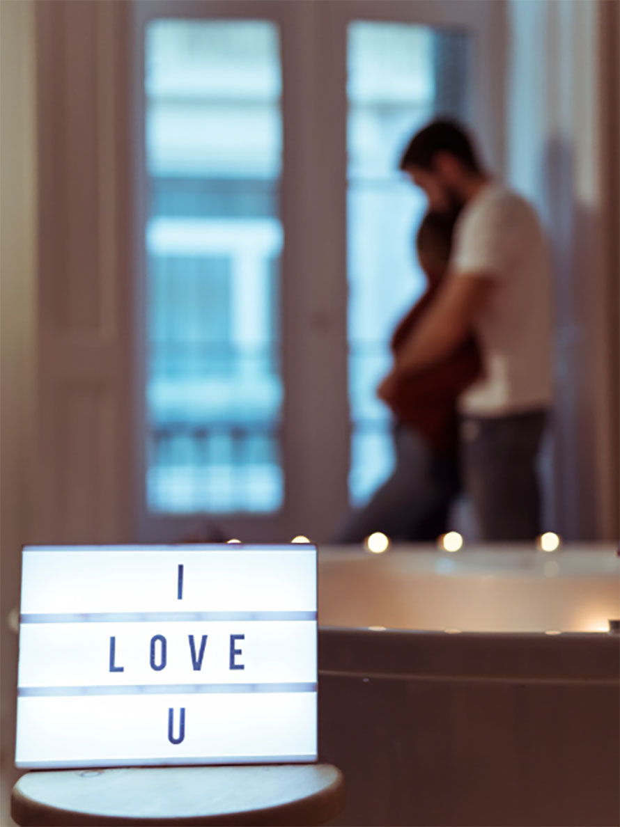 Witness Love – Freeze the moment of loving and being loved